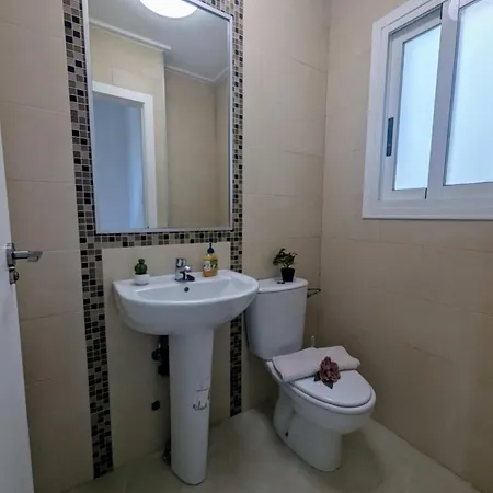 Modern 3 Bedroom Townhouse With Communal Pool Lb24 Holiday home Torrevieja