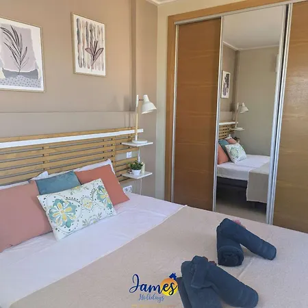 Holiday home Modern 3 Bedroom Townhouse With Communal Pool Lb24 Torrevieja